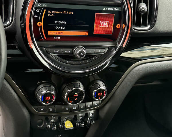 Черный Мини Купер, объемом двигателя 1.5 л и пробегом 108 тыс. км за 21100 $, фото 19 на Automoto.ua