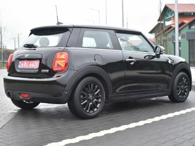 Чорний Міні Cooper, об'ємом двигуна 1.5 л та пробігом 85 тис. км за 13700 $, фото 12 на Automoto.ua