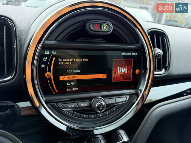 Черный Мини Купер, объемом двигателя 1.5 л и пробегом 108 тыс. км за 21100 $, фото 30 на Automoto.ua