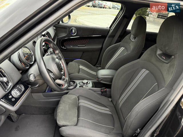 Черный Мини Купер, объемом двигателя 1.5 л и пробегом 108 тыс. км за 21100 $, фото 15 на Automoto.ua
