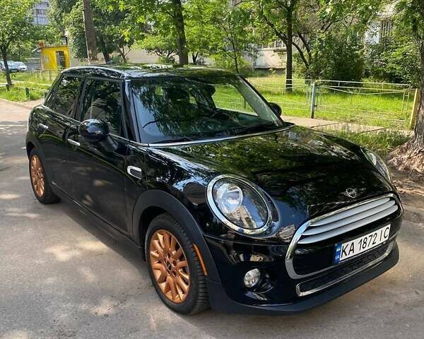 Черный Мини Купер, объемом двигателя 1.5 л и пробегом 59 тыс. км за 18000 $, фото 1 на Automoto.ua