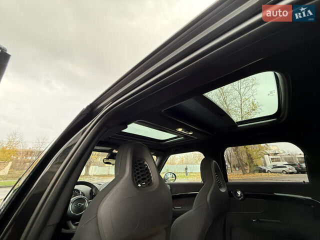 Черный Мини Купер, объемом двигателя 1.5 л и пробегом 108 тыс. км за 21100 $, фото 26 на Automoto.ua