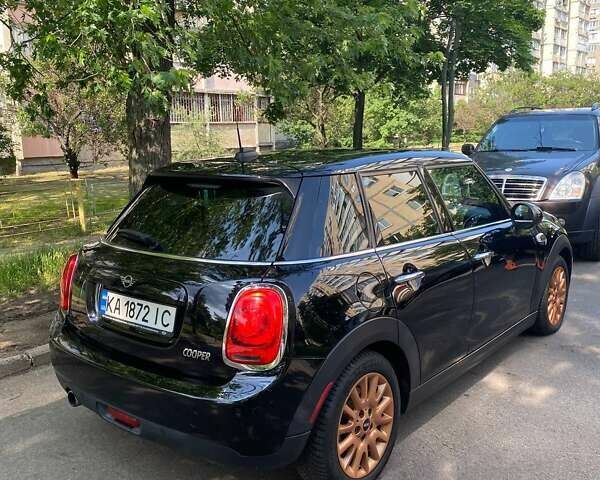 Черный Мини Купер, объемом двигателя 1.5 л и пробегом 59 тыс. км за 18000 $, фото 2 на Automoto.ua