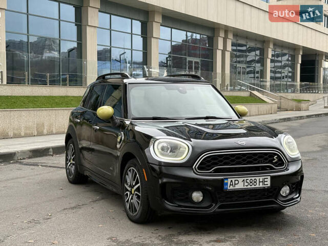 Черный Мини Купер, объемом двигателя 1.5 л и пробегом 108 тыс. км за 21100 $, фото 1 на Automoto.ua