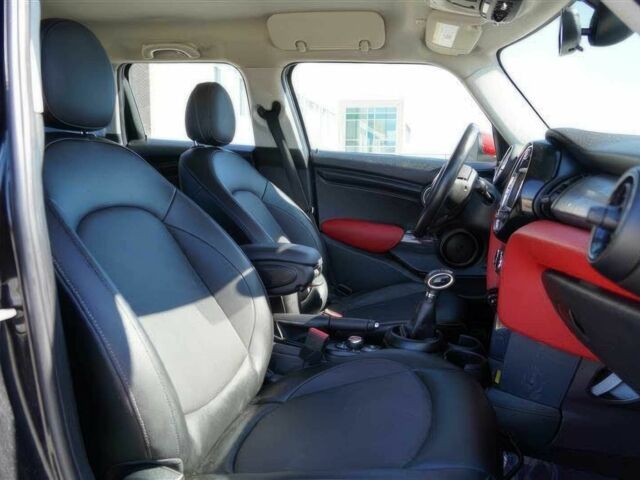 Чорний Міні Cooper, об'ємом двигуна 1.5 л та пробігом 47 тис. км за 11700 $, фото 7 на Automoto.ua