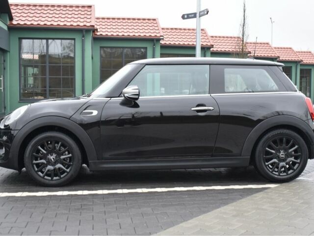 Чорний Міні Cooper, об'ємом двигуна 1.5 л та пробігом 85 тис. км за 13700 $, фото 1 на Automoto.ua