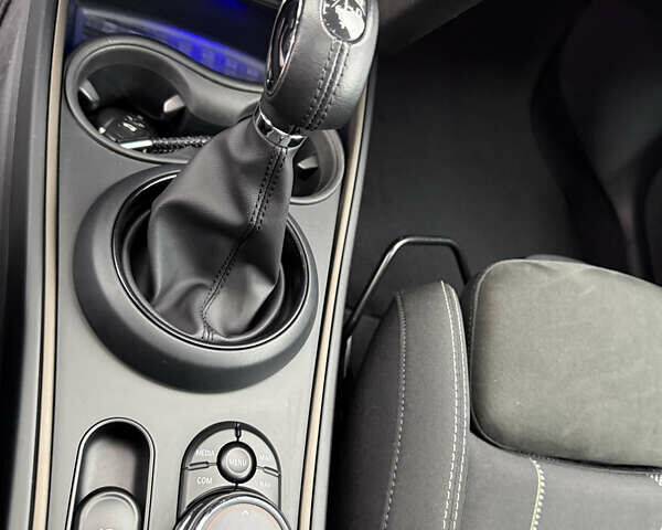 Черный Мини Купер, объемом двигателя 1.5 л и пробегом 108 тыс. км за 21100 $, фото 21 на Automoto.ua