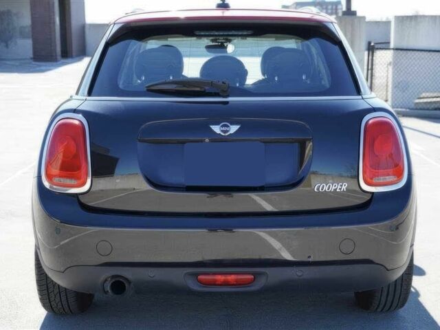 Чорний Міні Cooper, об'ємом двигуна 1.5 л та пробігом 47 тис. км за 11700 $, фото 4 на Automoto.ua