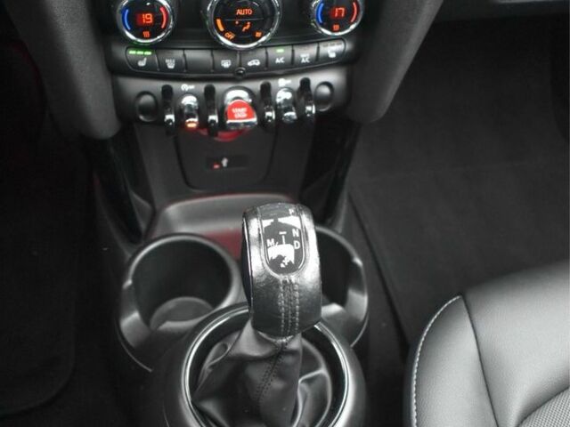 Чорний Міні Cooper, об'ємом двигуна 1.5 л та пробігом 85 тис. км за 13700 $, фото 8 на Automoto.ua