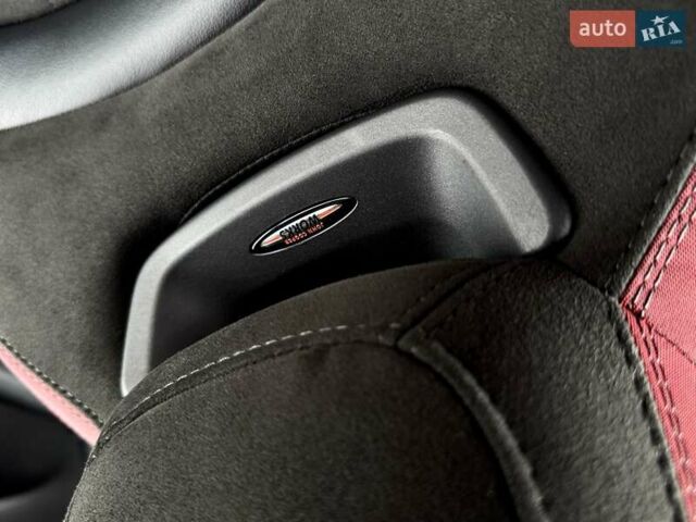 Черный Мини Купер, объемом двигателя 2 л и пробегом 65 тыс. км за 32000 $, фото 35 на Automoto.ua