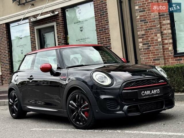 Черный Мини Купер, объемом двигателя 2 л и пробегом 65 тыс. км за 32000 $, фото 1 на Automoto.ua