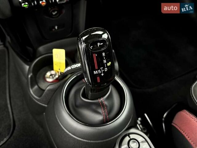 Черный Мини Купер, объемом двигателя 2 л и пробегом 65 тыс. км за 32000 $, фото 27 на Automoto.ua