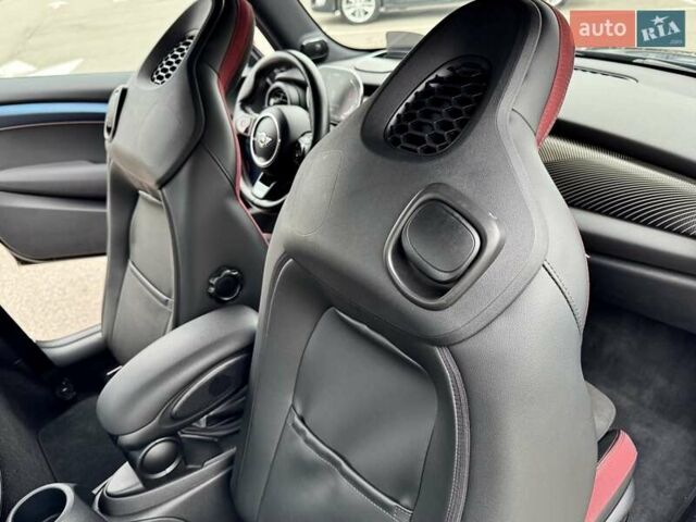 Черный Мини Купер, объемом двигателя 2 л и пробегом 65 тыс. км за 32000 $, фото 38 на Automoto.ua