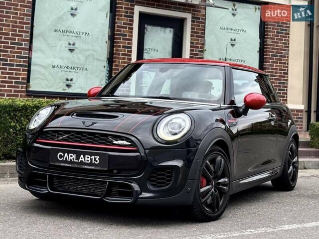 Черный Мини Купер, объемом двигателя 2 л и пробегом 65 тыс. км за 32000 $, фото 4 на Automoto.ua