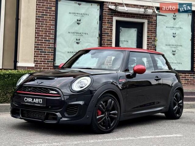 Черный Мини Купер, объемом двигателя 2 л и пробегом 65 тыс. км за 32000 $, фото 6 на Automoto.ua