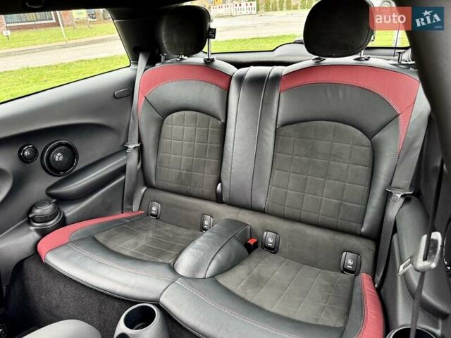 Черный Мини Купер, объемом двигателя 2 л и пробегом 65 тыс. км за 32000 $, фото 36 на Automoto.ua