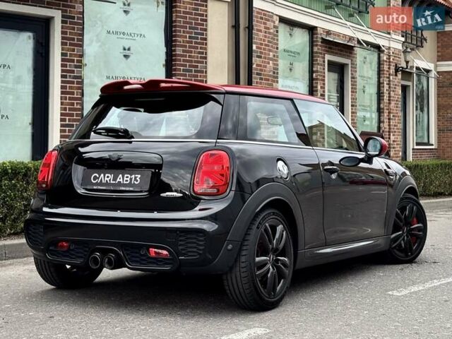 Черный Мини Купер, объемом двигателя 2 л и пробегом 65 тыс. км за 32000 $, фото 9 на Automoto.ua