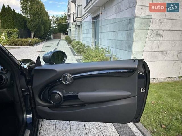 Чорний Міні Cooper, об'ємом двигуна 0 л та пробігом 21 тис. км за 16500 $, фото 12 на Automoto.ua