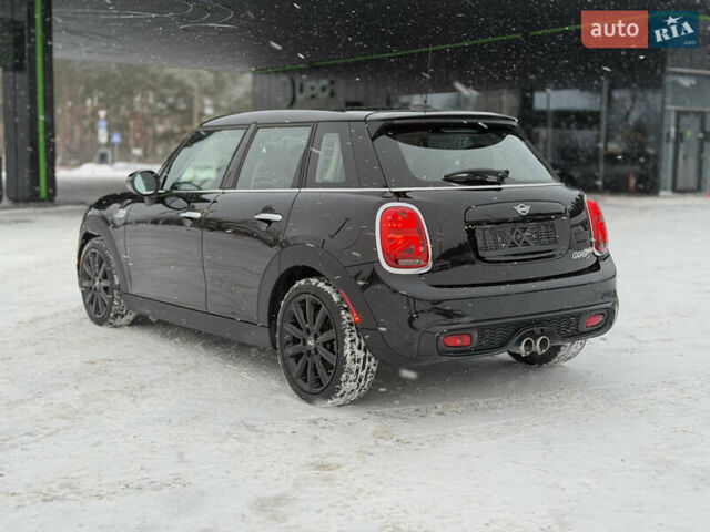Черный Мини Купер, объемом двигателя 2 л и пробегом 47 тыс. км за 19500 $, фото 12 на Automoto.ua