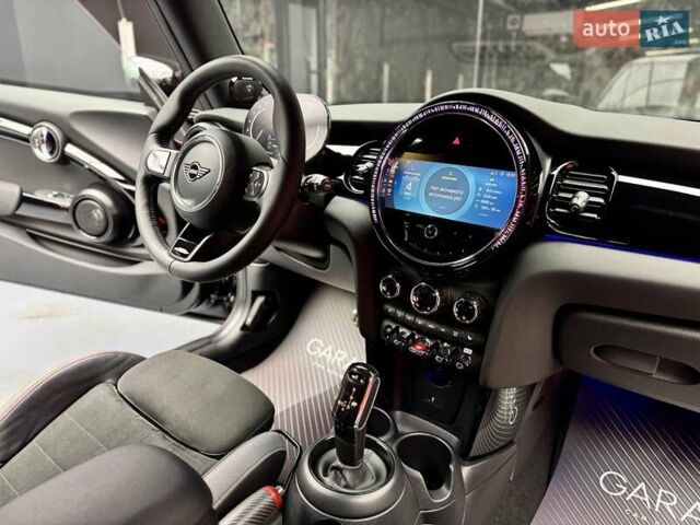 Черный Мини Купер, объемом двигателя 2 л и пробегом 10 тыс. км за 37900 $, фото 54 на Automoto.ua
