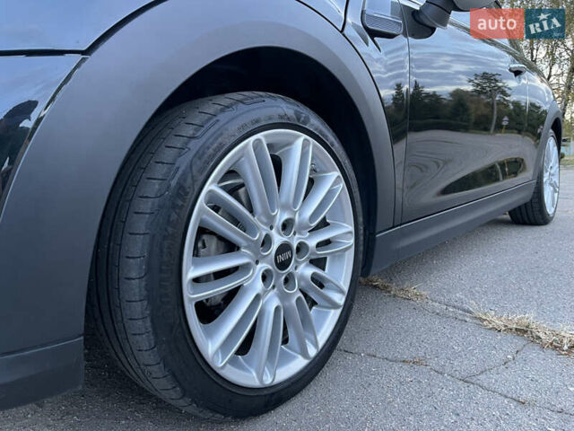 Чорний Міні Cooper, об'ємом двигуна 1.5 л та пробігом 25 тис. км за 25000 $, фото 4 на Automoto.ua