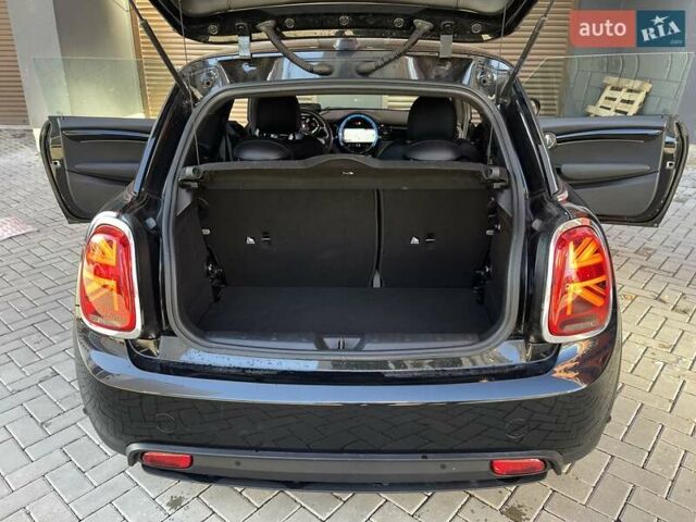 Черный Мини Купер, объемом двигателя 0 л и пробегом 53 тыс. км за 21000 $, фото 7 на Automoto.ua