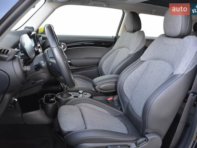 Чорний Міні Cooper, об'ємом двигуна 0 л та пробігом 11 тис. км за 21759 $, фото 3 на Automoto.ua