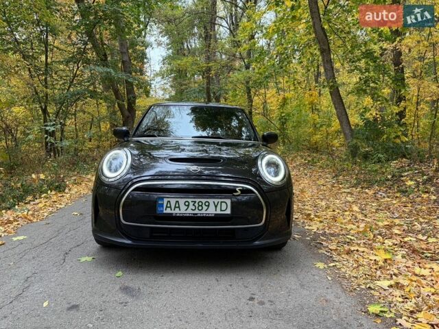 Чорний Міні Cooper, об'ємом двигуна 0 л та пробігом 38 тис. км за 23900 $, фото 1 на Automoto.ua