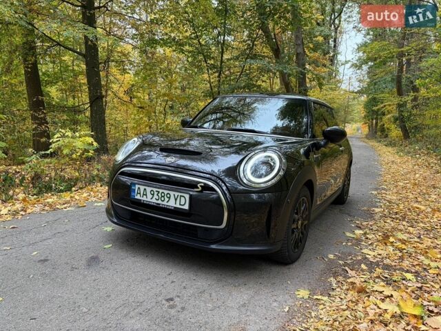 Чорний Міні Cooper, об'ємом двигуна 0 л та пробігом 38 тис. км за 23900 $, фото 3 на Automoto.ua