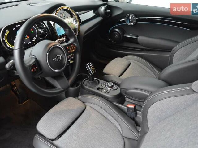 Черный Мини Купер, объемом двигателя 0 л и пробегом 11 тыс. км за 19843 $, фото 3 на Automoto.ua