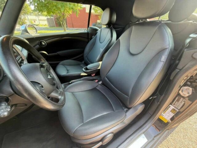 Мини Купер 2015 в Львове на Automoto.ua Черный Мини Купер, объемом двигателя 1.6 л и пробегом 79 тыс. км за 5500 $, фото 8 на Automoto.ua