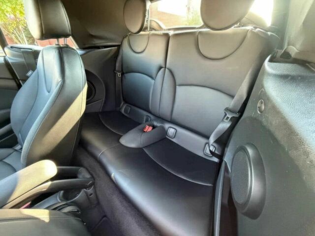 Мини Купер 2015 в Львове на Automoto.ua Черный Мини Купер, объемом двигателя 1.6 л и пробегом 79 тыс. км за 5500 $, фото 10 на Automoto.ua