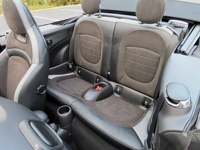 Чорний Міні Cooper, об'ємом двигуна 2 л та пробігом 28 тис. км за 6000 $, фото 12 на Automoto.ua