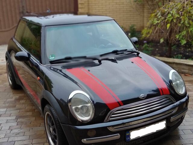 Чорний Міні Cooper, об'ємом двигуна 1.6 л та пробігом 230 тис. км за 4300 $, фото 2 на Automoto.ua