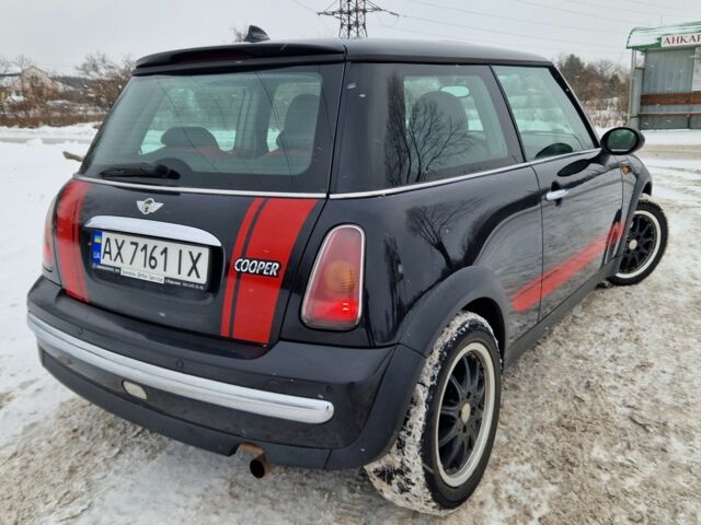 Чорний Міні Cooper, об'ємом двигуна 1.6 л та пробігом 230 тис. км за 5450 $, фото 2 на Automoto.ua
