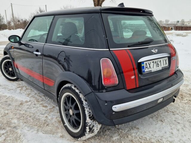 Чорний Міні Cooper, об'ємом двигуна 1.6 л та пробігом 230 тис. км за 5450 $, фото 3 на Automoto.ua
