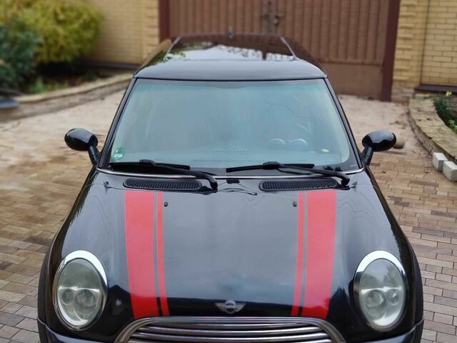 Чорний Міні Cooper, об'ємом двигуна 1.6 л та пробігом 230 тис. км за 4300 $, фото 1 на Automoto.ua