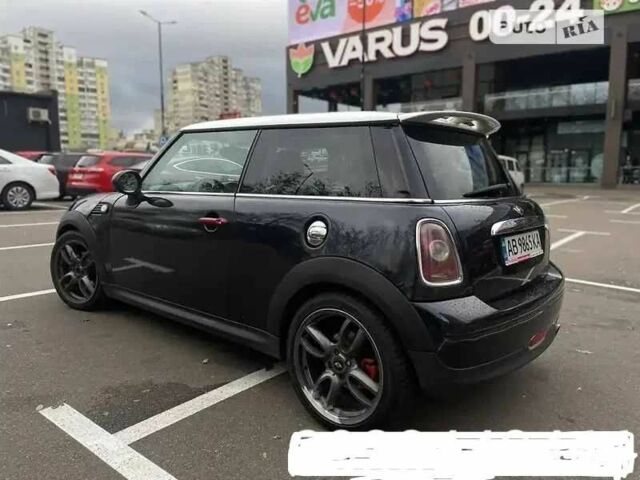 Чорний Міні Cooper, об'ємом двигуна 1.6 л та пробігом 199 тис. км за 4890 $, фото 4 на Automoto.ua