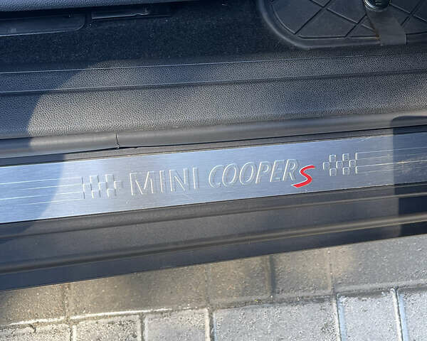 Черный Мини Купер, объемом двигателя 2 л и пробегом 70 тыс. км за 17500 $, фото 20 на Automoto.ua