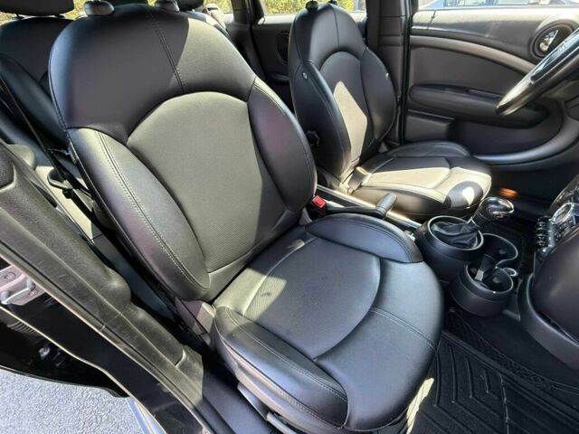 Чорний Міні Cooper, об'ємом двигуна 1.6 л та пробігом 71 тис. км за 11900 $, фото 6 на Automoto.ua