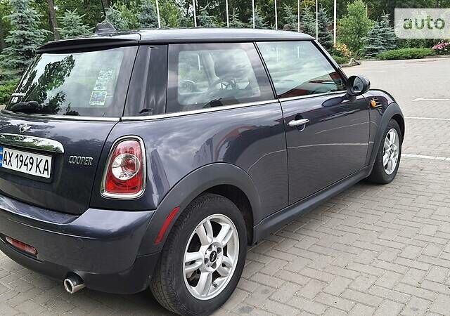 Фіолетовий Міні Cooper, об'ємом двигуна 1.6 л та пробігом 112 тис. км за 8500 $, фото 7 на Automoto.ua