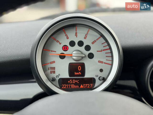 Коричневый Мини Купер, объемом двигателя 1.6 л и пробегом 211 тыс. км за 6700 $, фото 14 на Automoto.ua