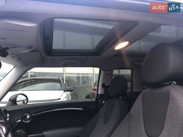 Міні Cooper 2009 у Полтаві на Automoto.ua Коричневий Міні Cooper, об'ємом двигуна 1.4 л та пробігом 176 тис. км за 5900 $, фото 7 на Automoto.ua