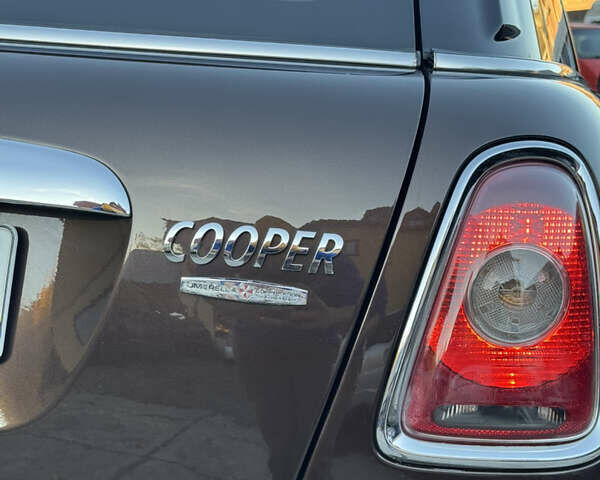 Коричневый Мини Купер, объемом двигателя 1.6 л и пробегом 115 тыс. км за 5800 $, фото 7 на Automoto.ua