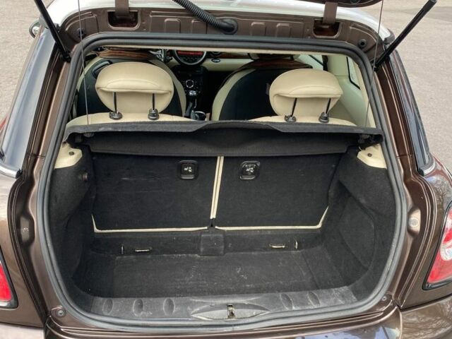 Коричневий Міні Cooper, об'ємом двигуна 1.6 л та пробігом 235 тис. км за 6800 $, фото 3 на Automoto.ua