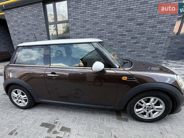 Коричневий Міні Cooper, об'ємом двигуна 1.6 л та пробігом 304 тис. км за 7400 $, фото 3 на Automoto.ua