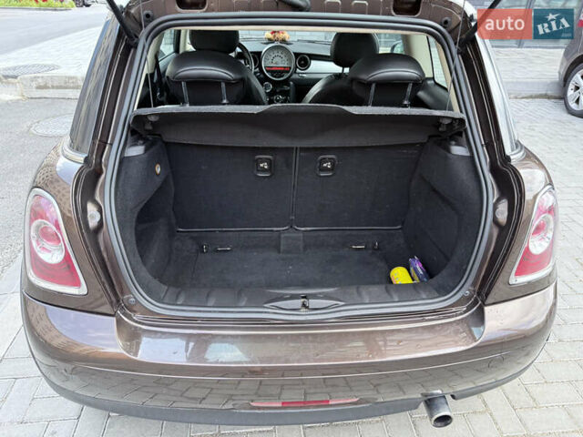Коричневий Міні Cooper, об'ємом двигуна 1.6 л та пробігом 304 тис. км за 7400 $, фото 13 на Automoto.ua