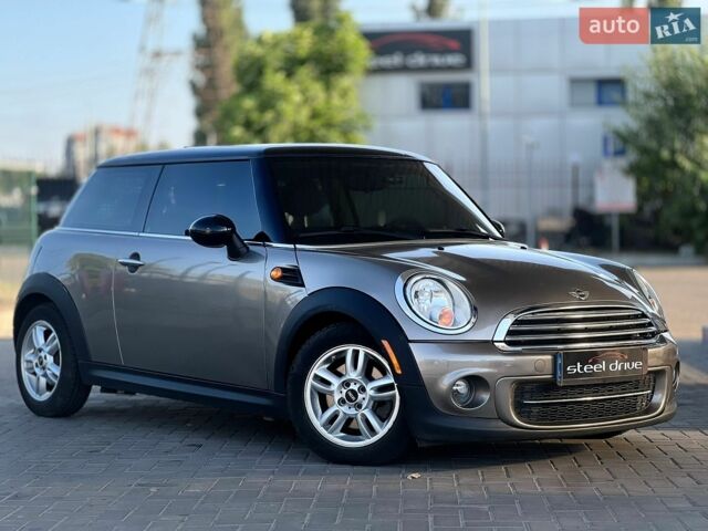 Коричневий Міні Cooper, об'ємом двигуна 1.6 л та пробігом 159 тис. км за 8599 $, фото 3 на Automoto.ua