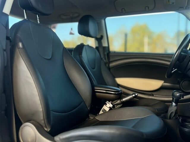 Коричневий Міні Cooper, об'ємом двигуна 1.6 л та пробігом 159 тис. км за 8599 $, фото 9 на Automoto.ua