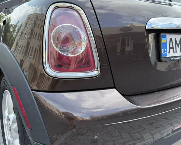 Коричневий Міні Cooper, об'ємом двигуна 1.6 л та пробігом 304 тис. км за 7400 $, фото 11 на Automoto.ua